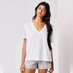 Worn Once White Sutton Vuori V-Neck Women's Top